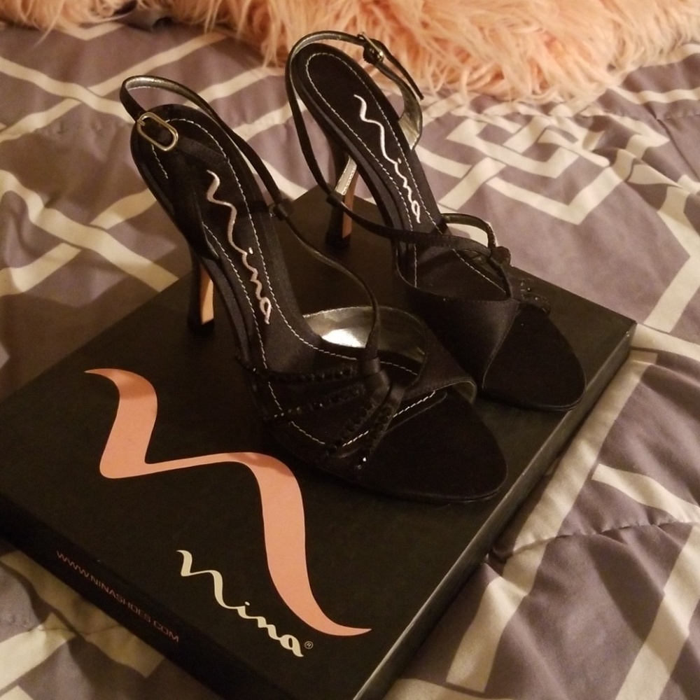 Gorgeous black heals